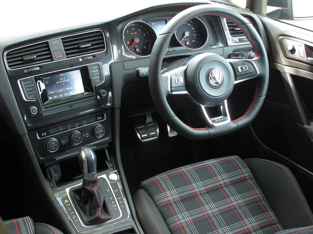 抵玩雙辣 Volkswagen Golf GTI Driver's Edition & Scriocco 230 TSI GTS