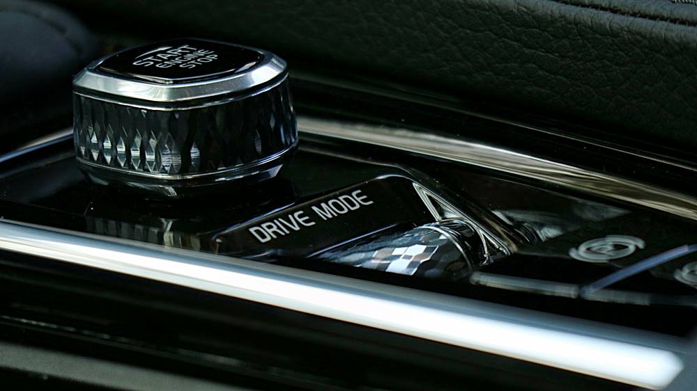 拋妻棄子尋夢夜 Volvo XC90 T5 Momentum