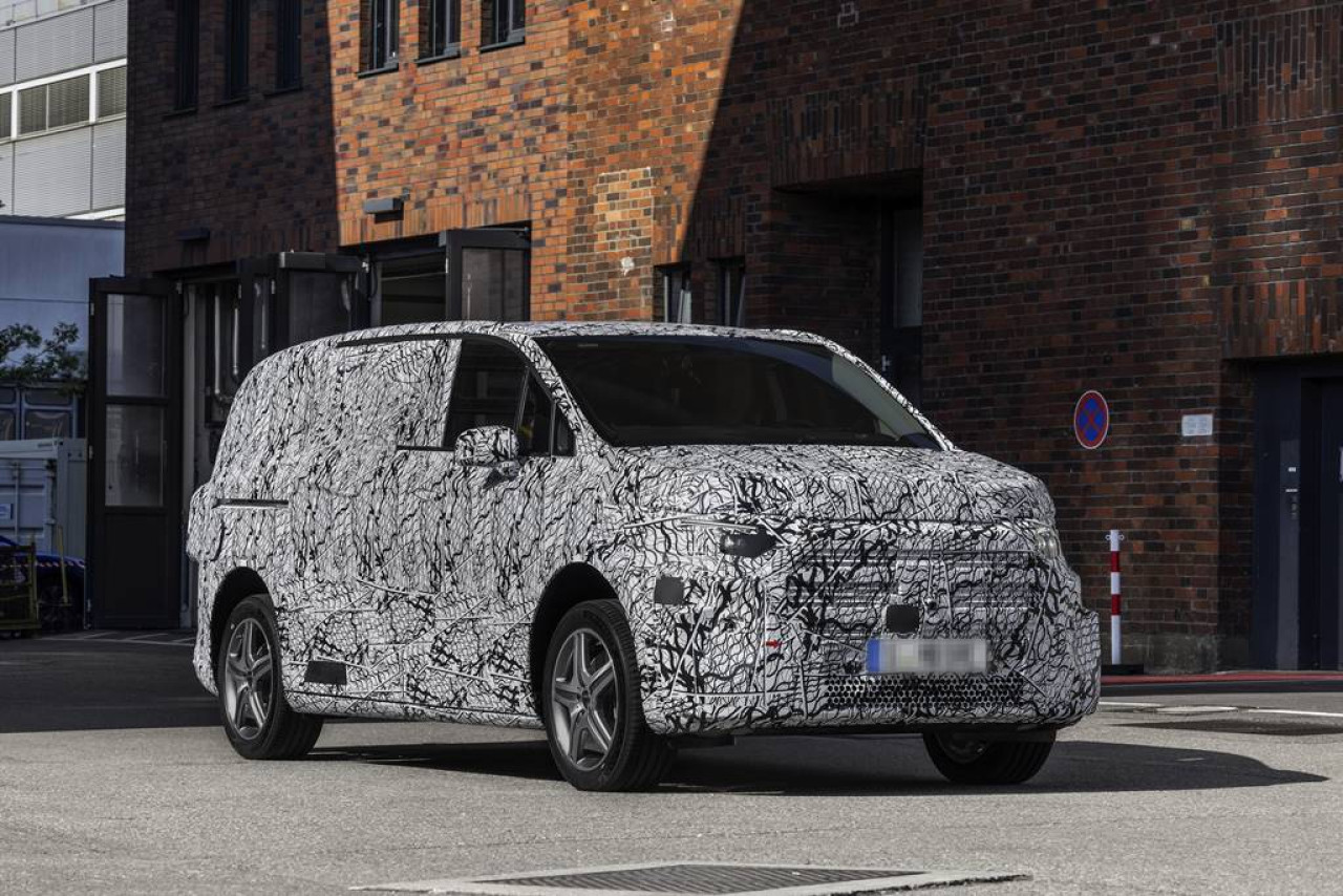 新一代平治汽油及電動Van重大變更