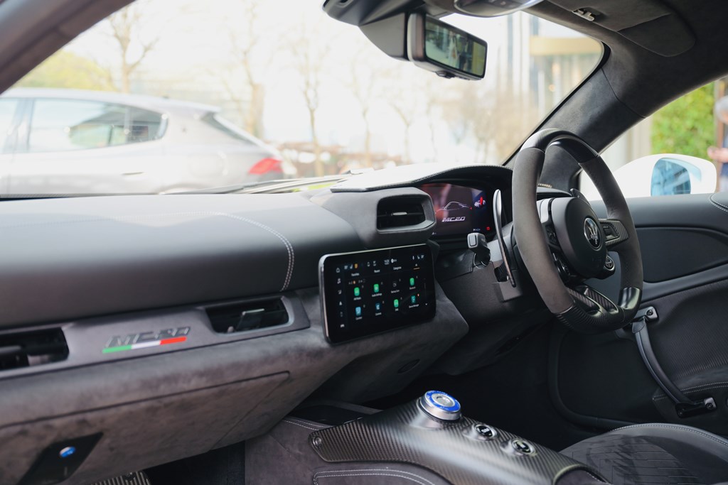 新車首試：Maserati MC20及Grecale