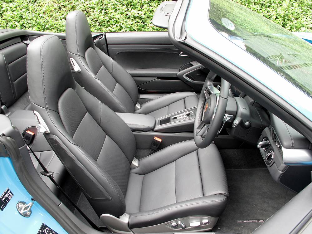 昇華 Porsche 911 Carrera 4S Cabriolet