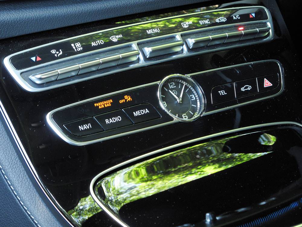 智能房車 Mercedes-Benz E 200 Avantgarde