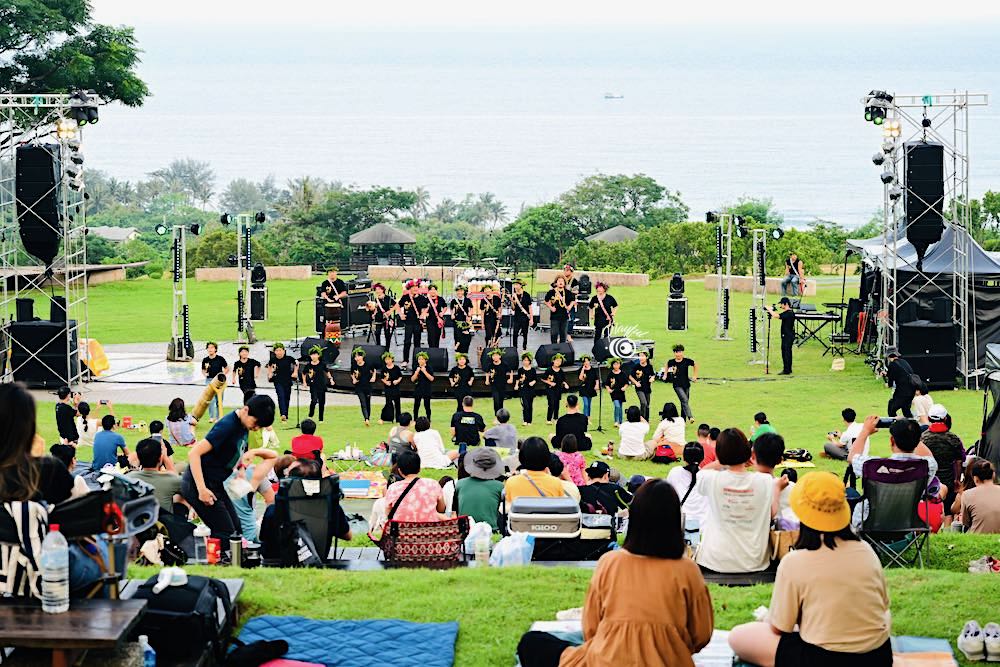 月光。海音樂會 --- 台東海邊的相約