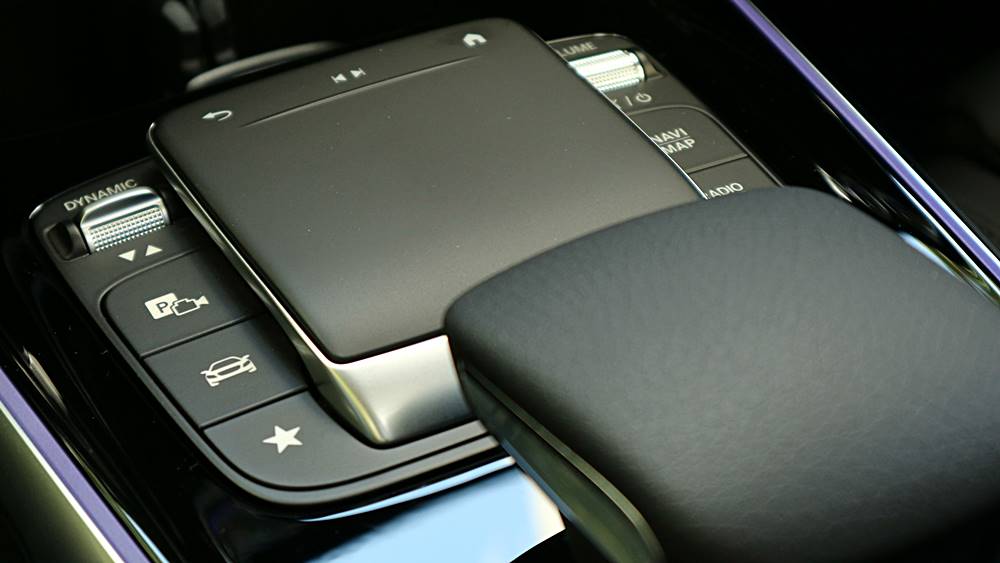 有種男人味 Mercedes-Benz GLB 250 4MATIC