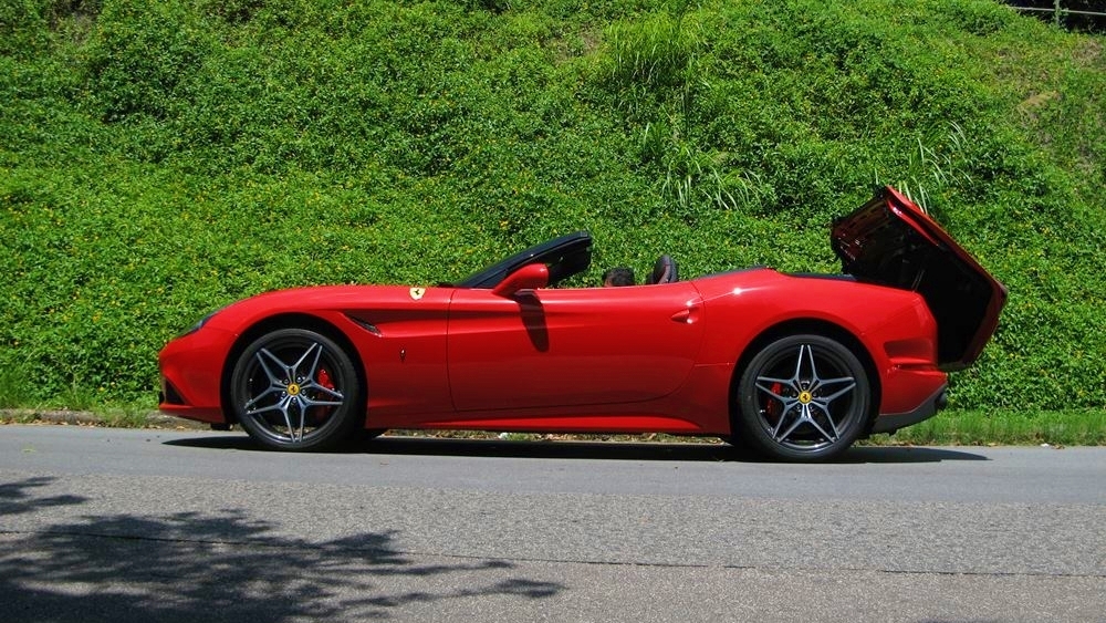 有驚喜 Ferrari California T Handling Speciale