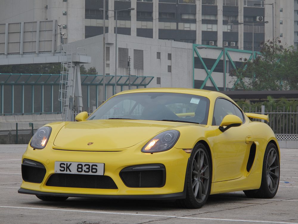 末代棍王 Porsche Cayman GT4