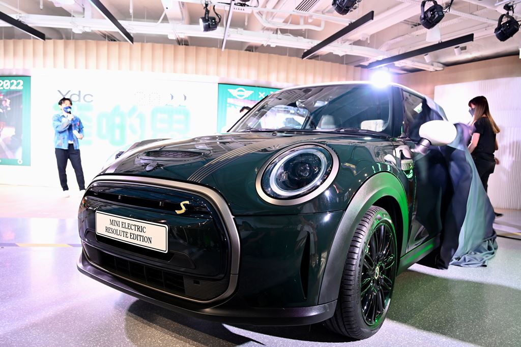 汽車 X 潮流時裝的化學作用