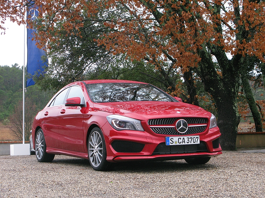 法國首試 - Mercedes-Benz CLA