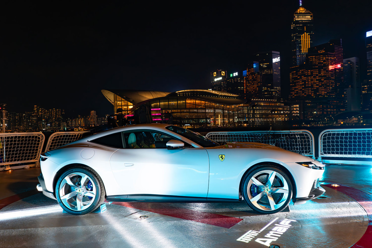 法拉利 Amalfi 現身維港