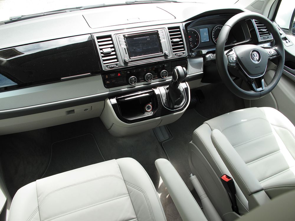 流動會議室 Volkswagen Multivan Kombi Premium