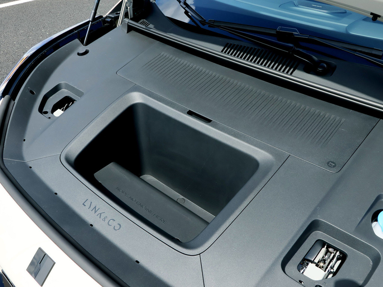 濠江電動新貴  Lynk & Co Z20