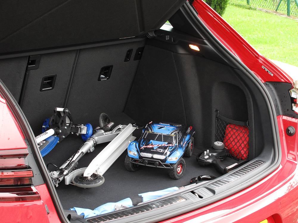 烈紅氣燄 Porsche Macan GTS