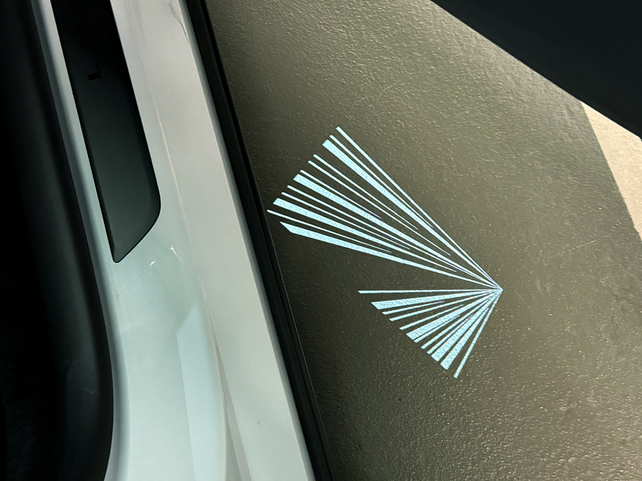 率先體驗左軚新版 Tesla Model Y