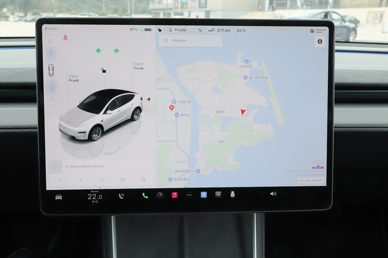 率先體驗左軚新版 Tesla Model Y