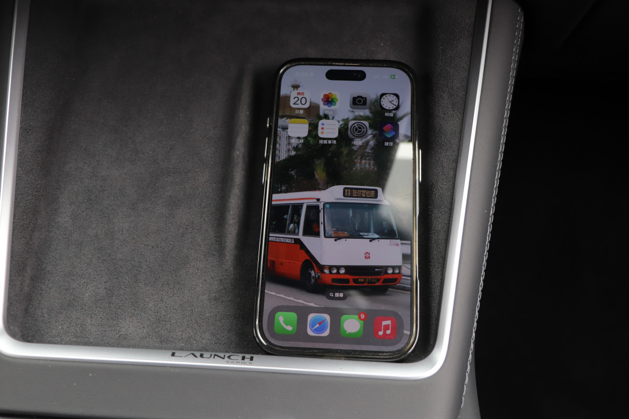 率先體驗左軚新版 Tesla Model Y