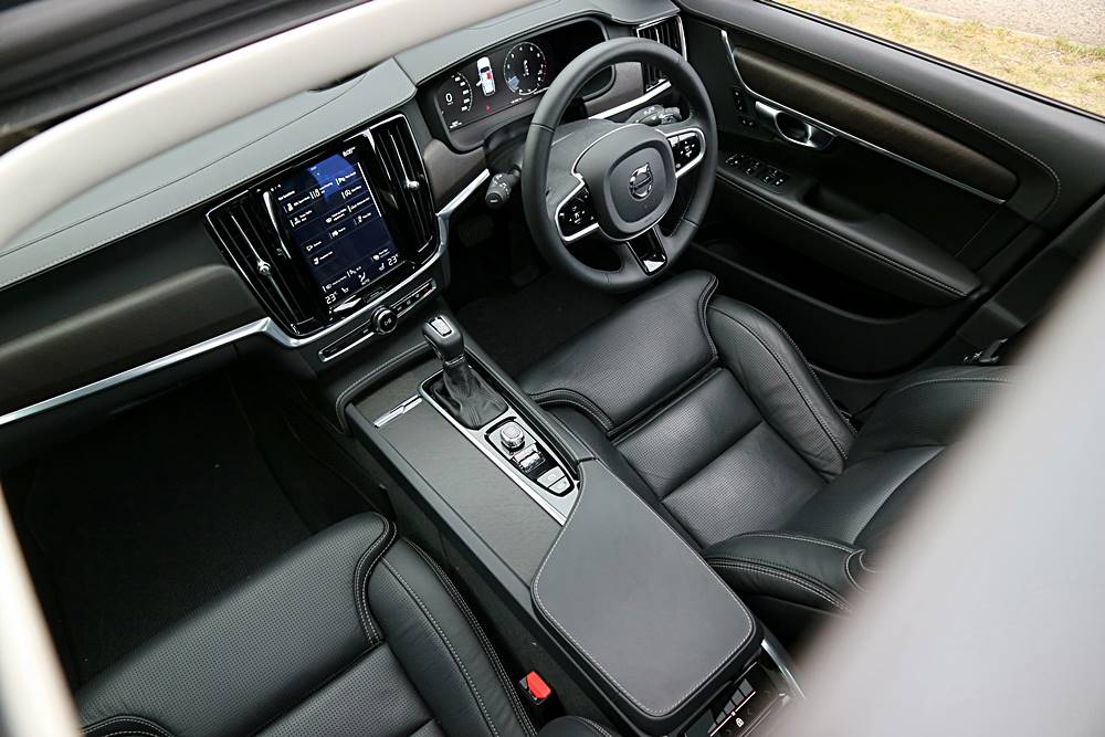 玩過界・型到盡 Volvo V90 T5 Inscription Cross Country