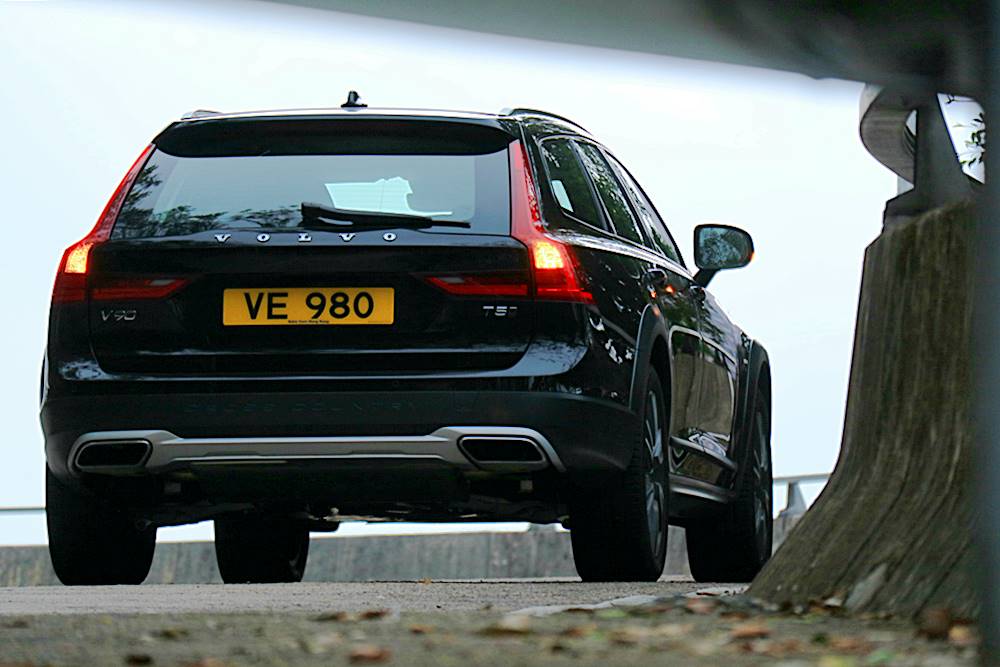 玩過界・型到盡 Volvo V90 T5 Inscription Cross Country
