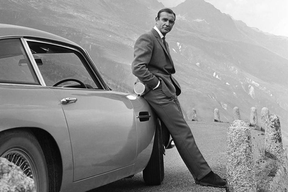 由第一代007辛康納利開始，Aston Martin DB5 就成為曝光率最高的特務車。