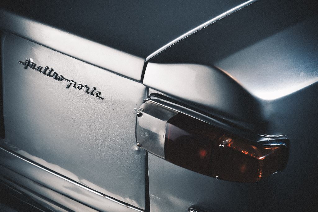 當年世上最快四門轎車 Maserati Quattroporte I