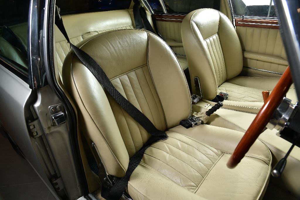 當年世上最快四門轎車 Maserati Quattroporte I