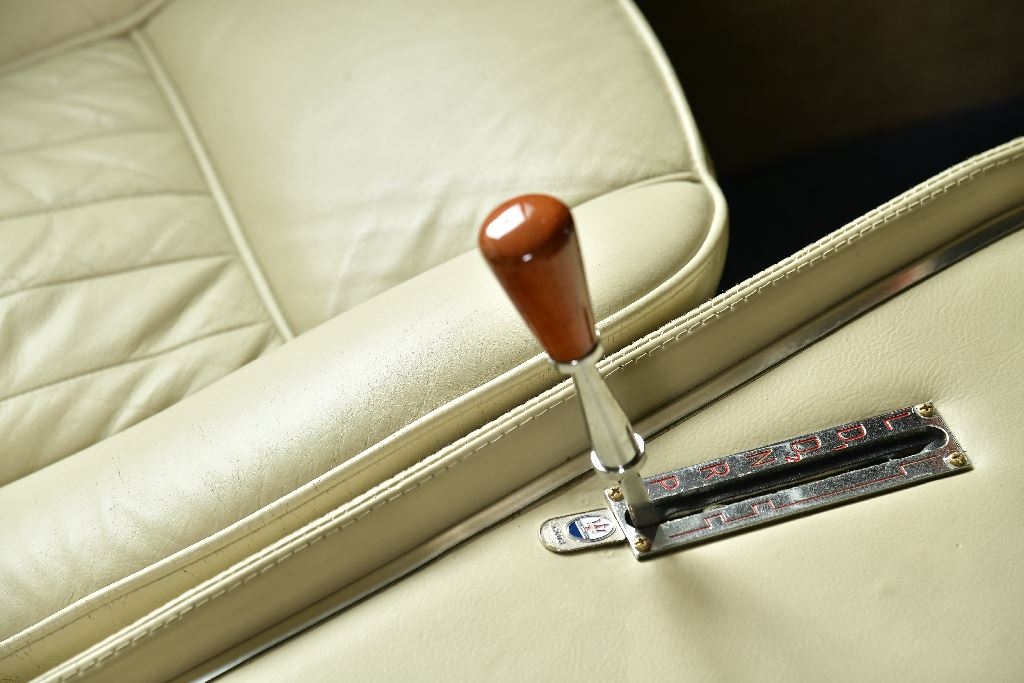 當年世上最快四門轎車 Maserati Quattroporte I