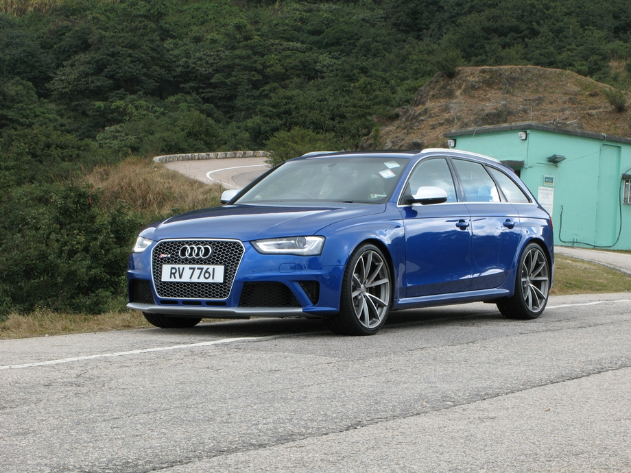 疾如風。掠如火 2013 Audi RS4 Avant