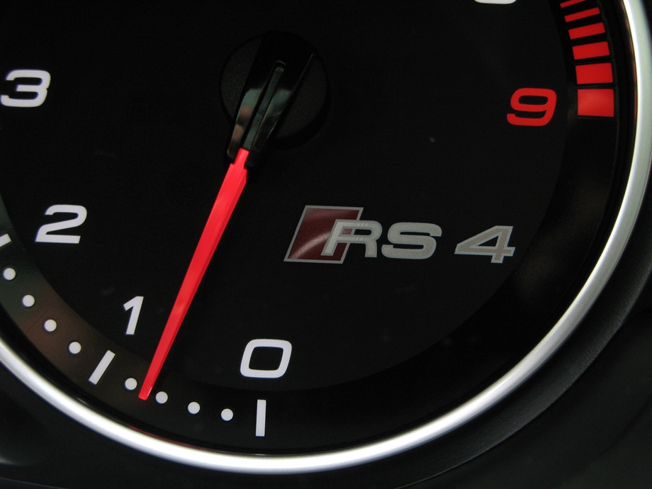 疾如風。掠如火 2013 Audi RS4 Avant