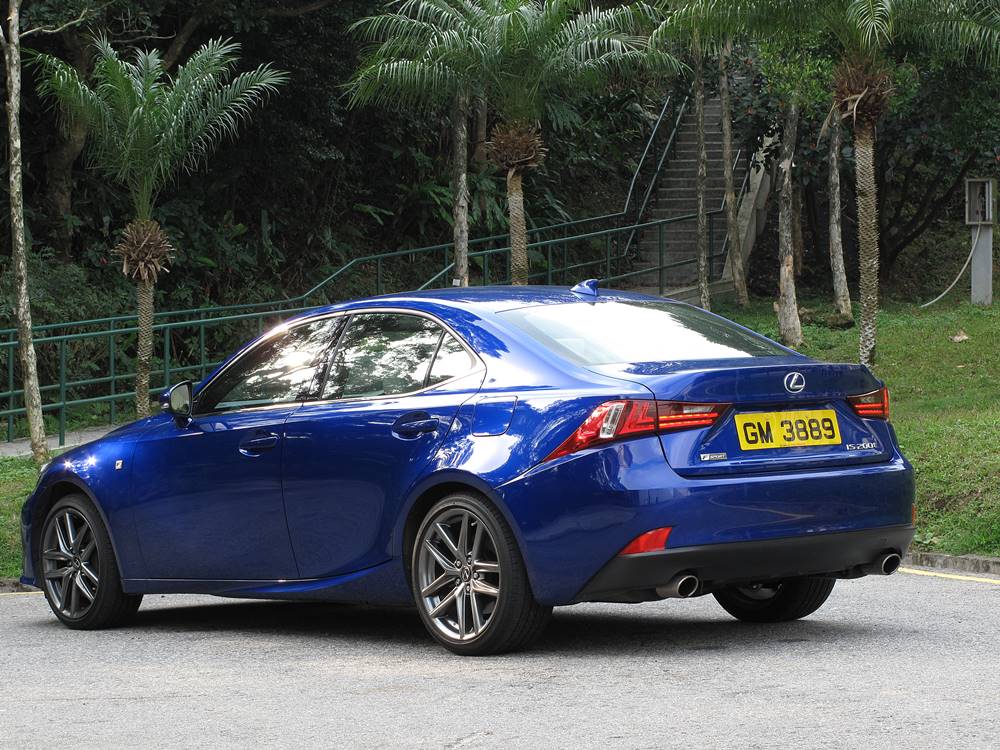 真個性 Lexus IS200t F Sport