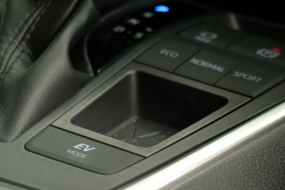 等到啦！Toyota RAV4 HEV