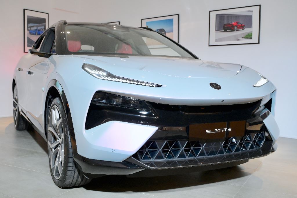 純電加跑車化Lotus Eletre