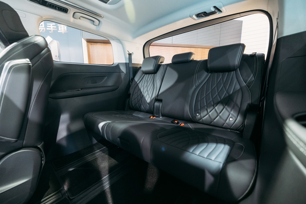 純電動7座豪華MPV—Maxus MIFA 9