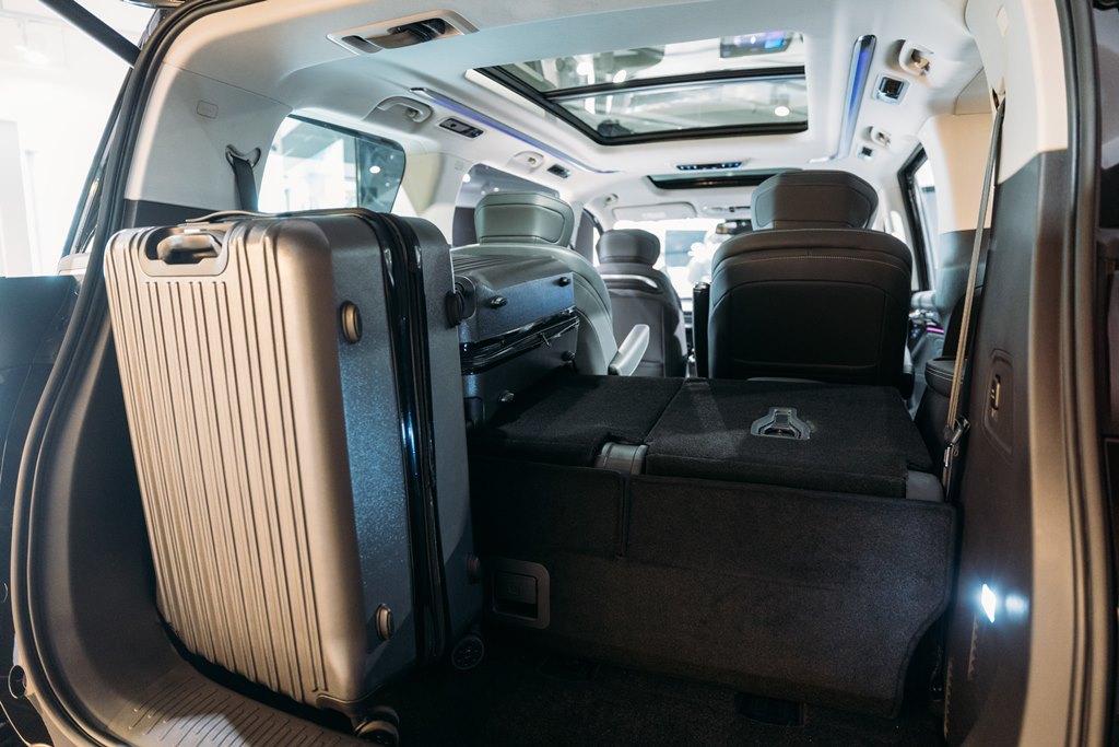 純電動7座豪華MPV—Maxus MIFA 9