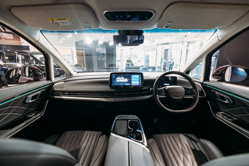 純電動7座豪華MPV—Maxus MIFA 9