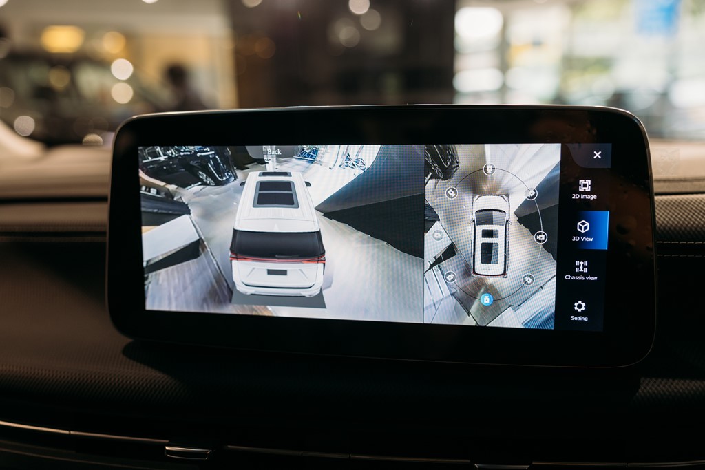 純電動7座豪華MPV—Maxus MIFA 9