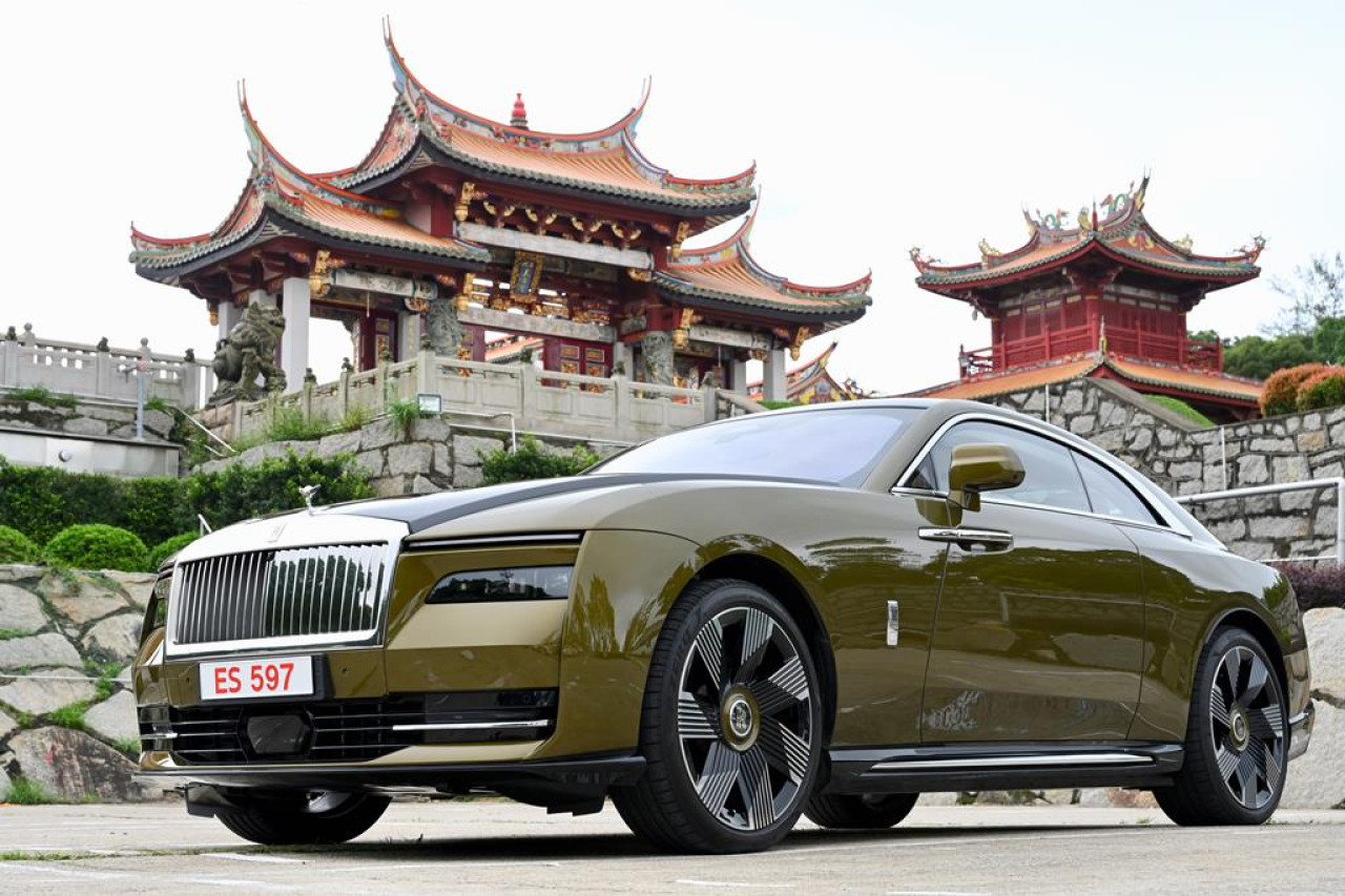 純電勞斯萊斯轎跑車 Rolls-Royce Spectre