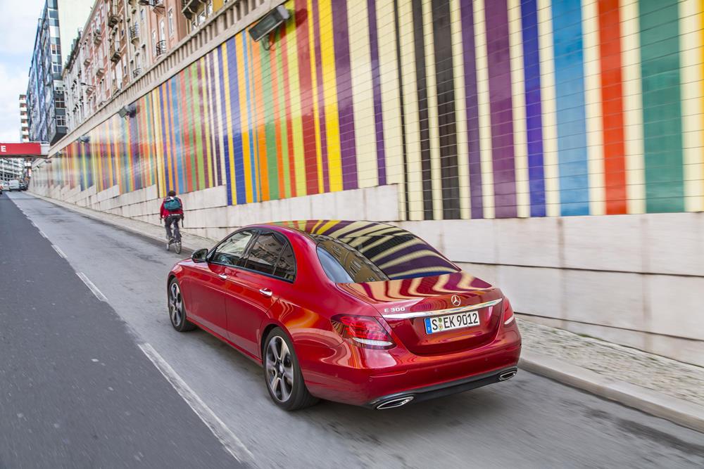 紳士運動員 2016 Mercedes-Benz E-Class