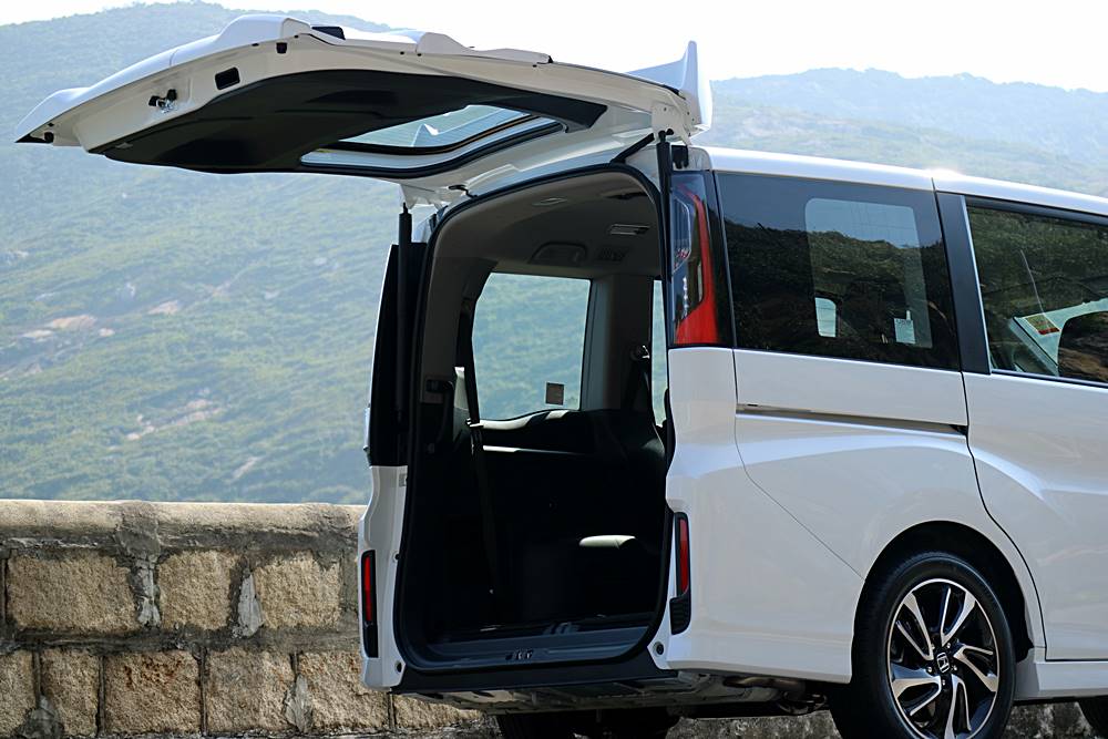 繼續 Waku Honda StepWGN Spada