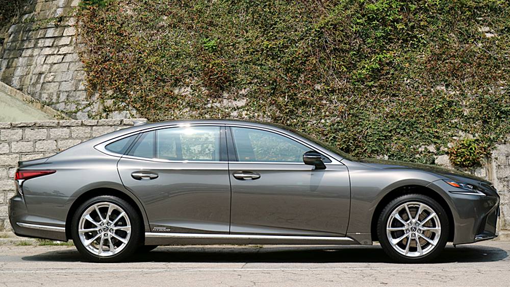 舒服到一個點 Lexus LS500h Premium