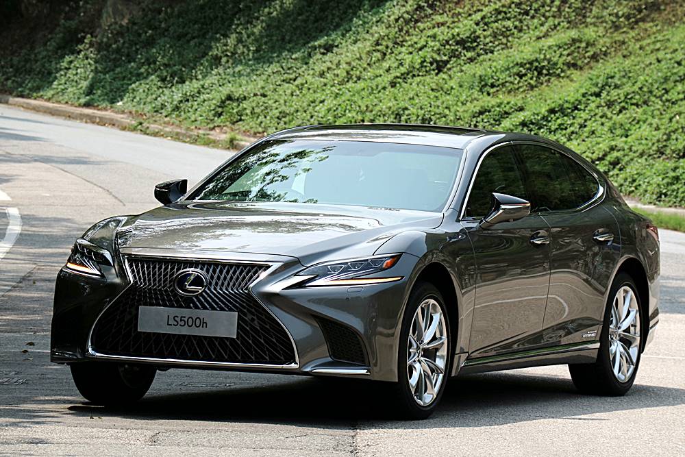 舒服到一個點 Lexus LS500h Premium