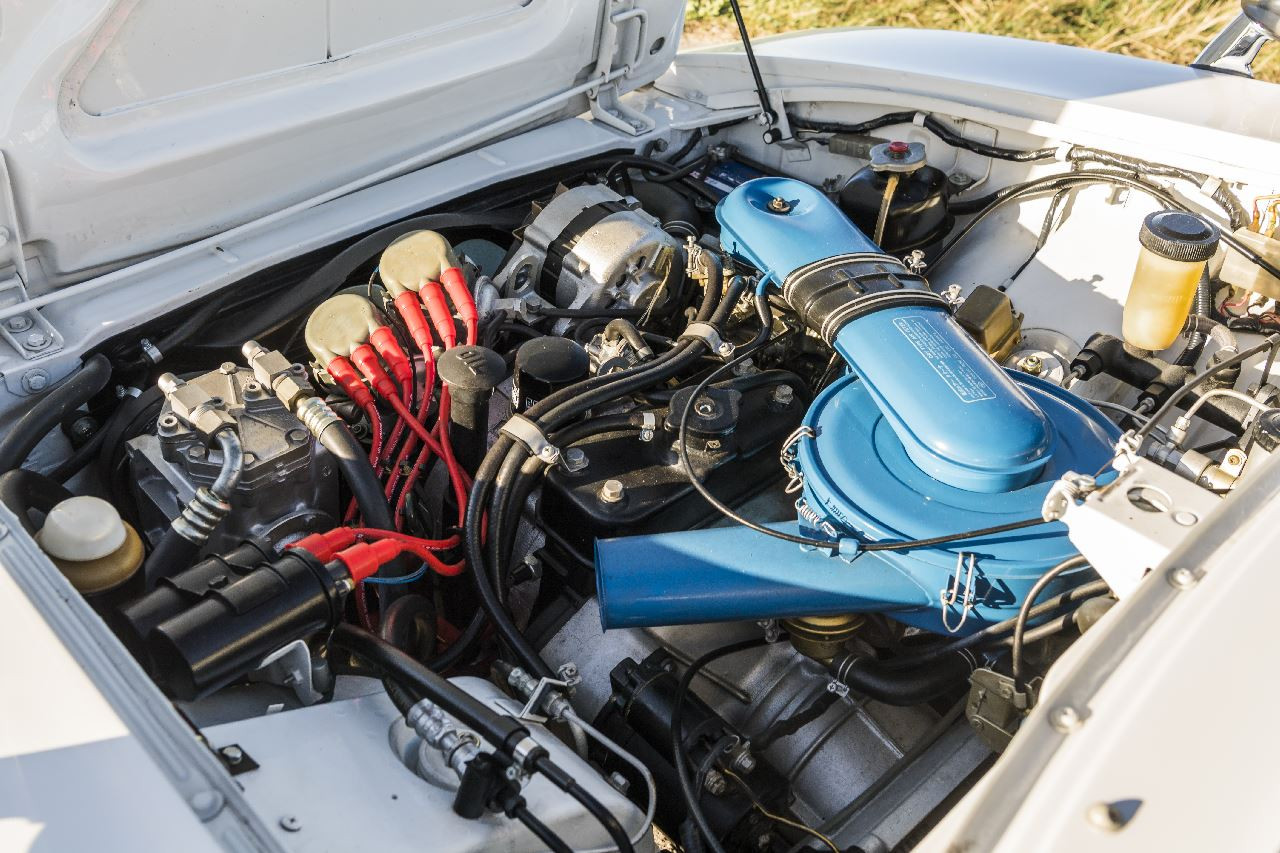 萬事得之光芒 - Mazda Luce