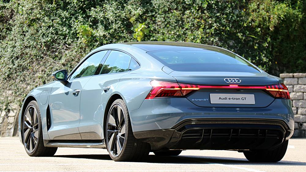 萬人迷 Audi e-tron GT quattro