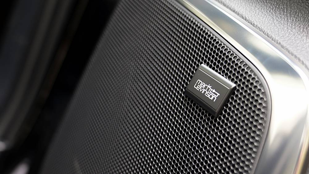 豪凌正斗 Lexus LM350 Emperor Suite