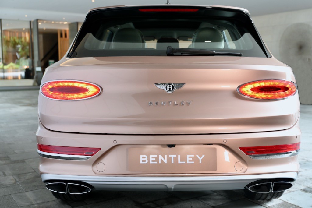 賓利Bentayga長軸距版公布售價