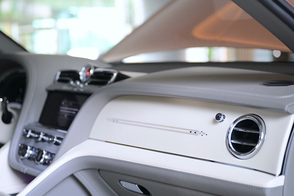 賓利Bentayga長軸距版公布售價