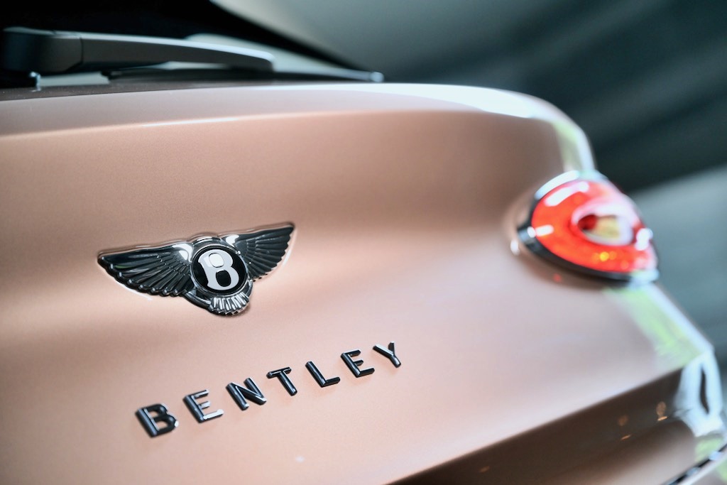 賓利Bentayga長軸距版公布售價