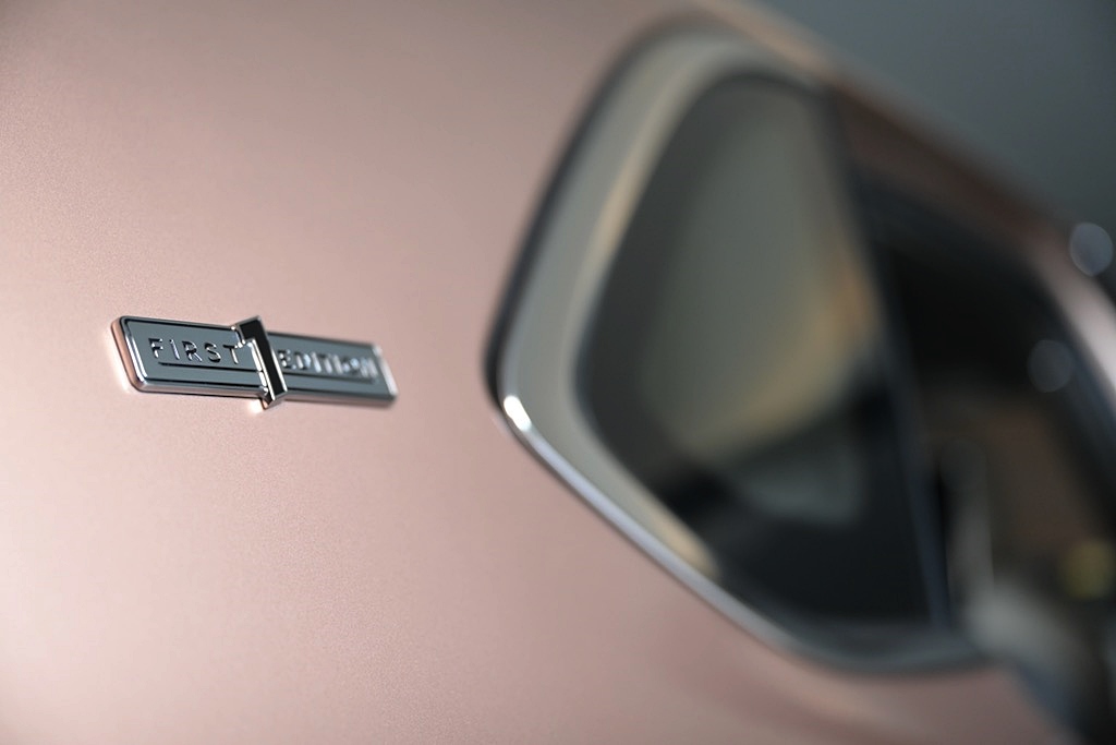 賓利Bentayga長軸距版公布售價