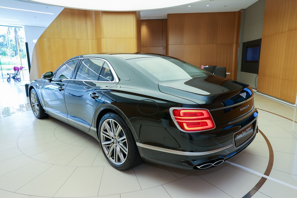 賓利Flying Spur Hybrid 正式在香港推出