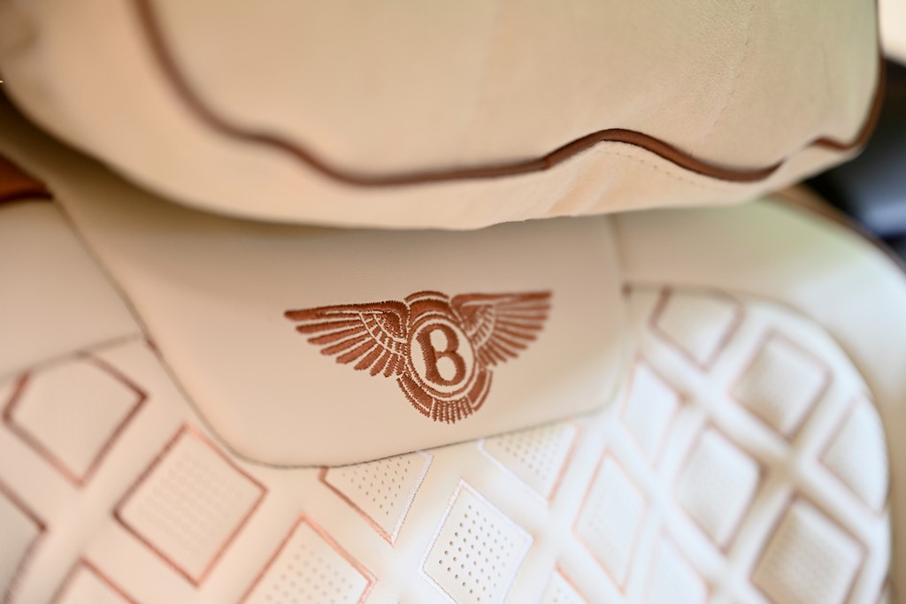 賓利Flying Spur Hybrid 正式在香港推出