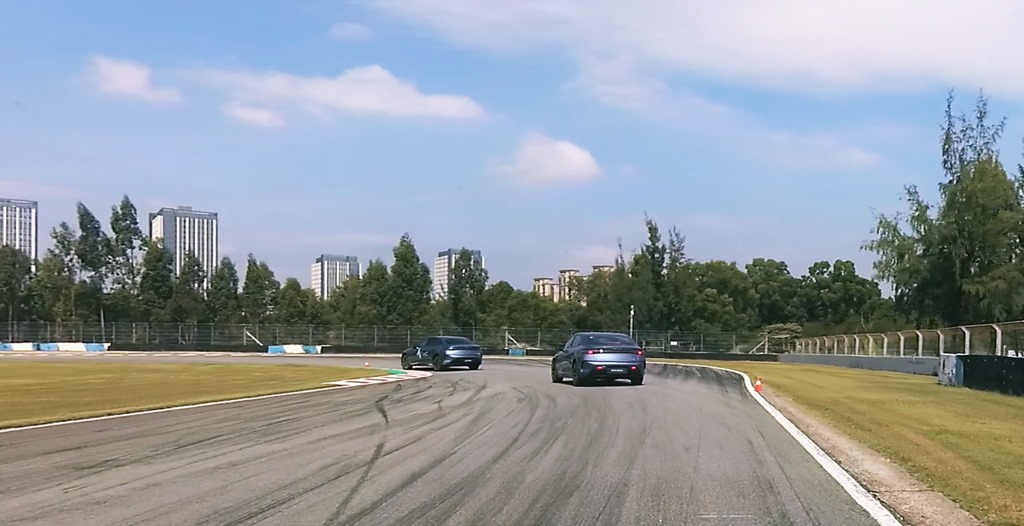 賽道測試BYD Seal AWD