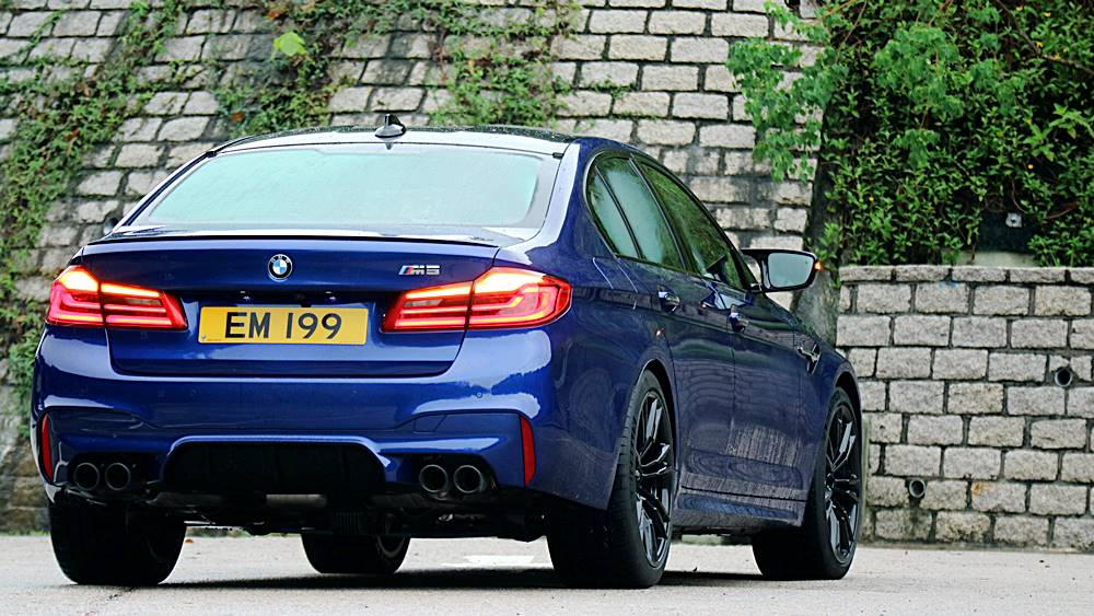 超出預期 BMW M5